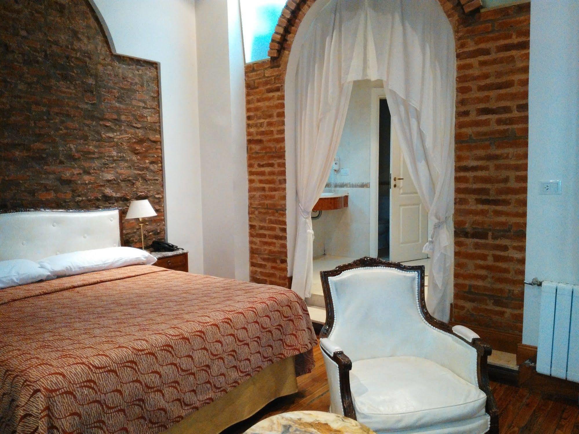 Hotel A&B Internacional Буенос Айрес Екстериор снимка